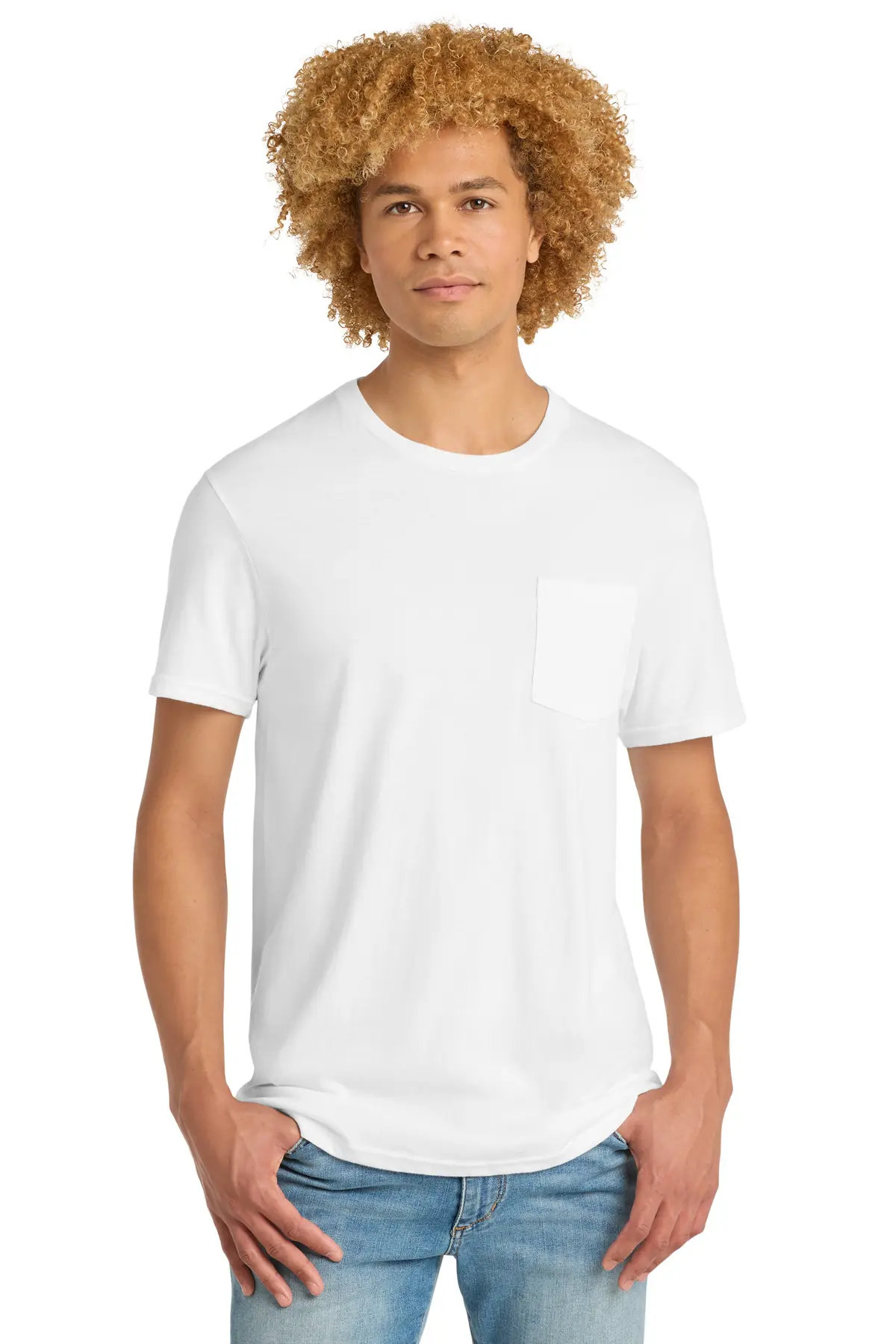 District Very Important Tee with Pocket. in White