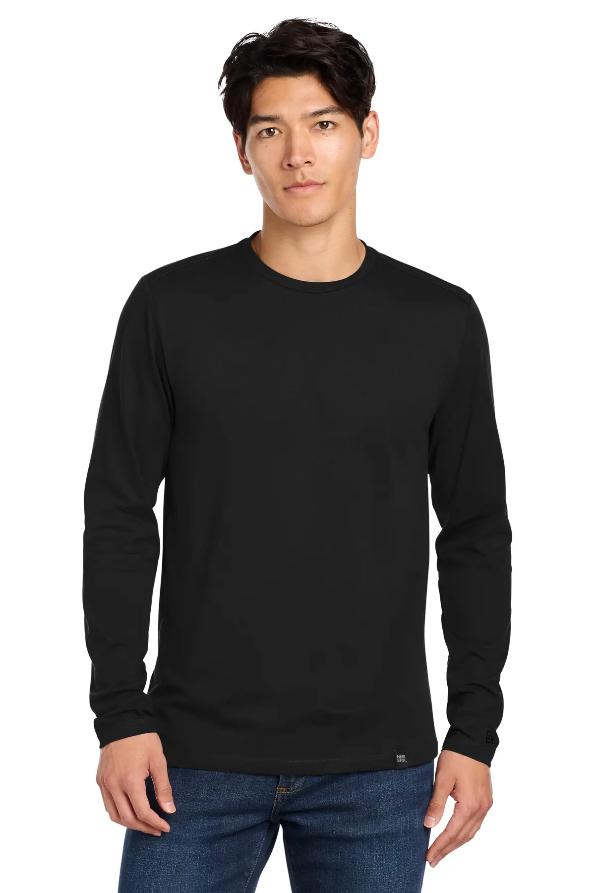 New Era Heritage Blend Long Sleeve Crew Tee. in Black