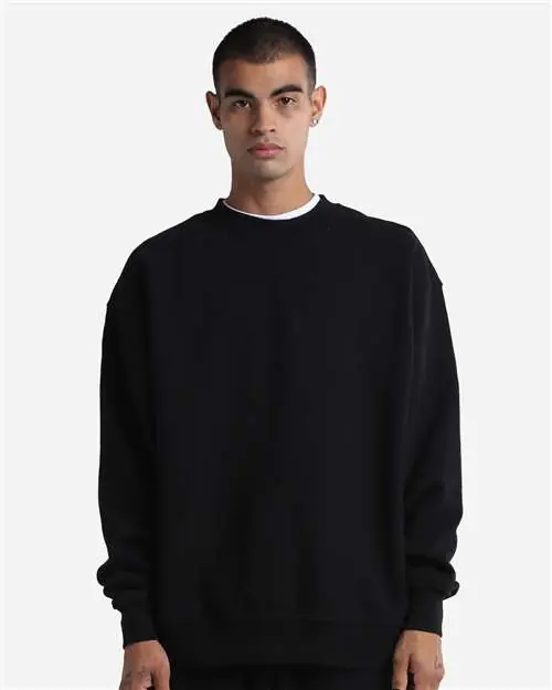 Shaka Wear Unisex Max Heavy Fleece Garment-Dyed Crewneck Sweatshirt in Black