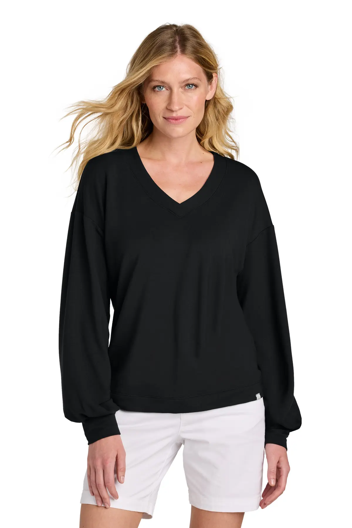 TravisMathew Women's Long Weekend V-Neck in Black